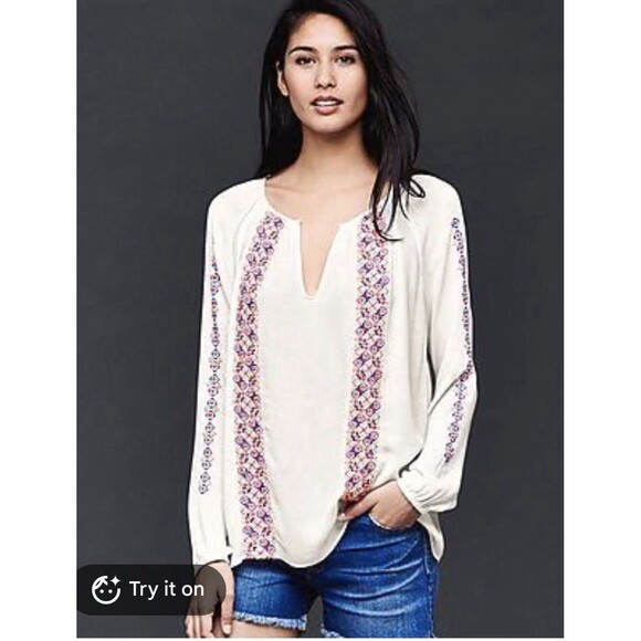 GAP Tops - Gap White Ivory Embroidered Top Blouse Size XL Long Sleeves V neck Sheer
